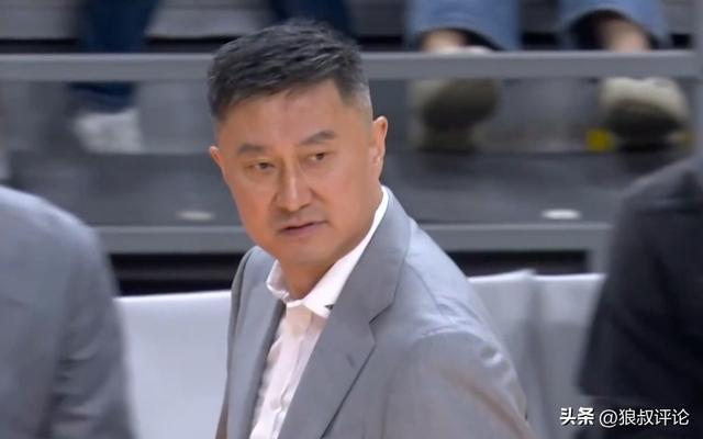 九游网页版入口-杨鸣：杜锋4个月前还是全运会冠军 达不到球迷预期争议就立刻出来